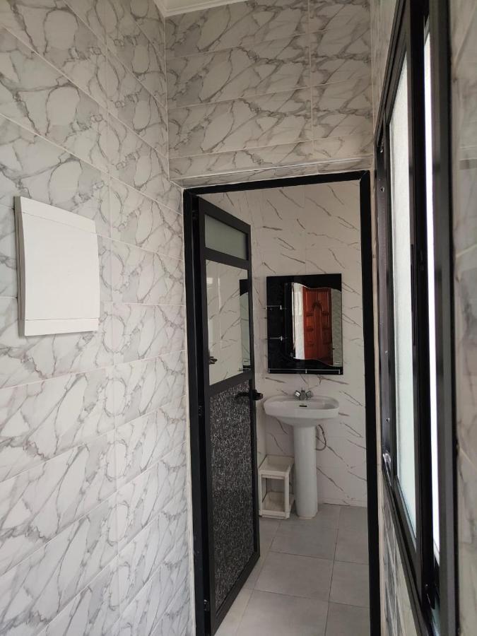 Studio Neuf Proprete Et Hygiene Irreprochable Proche Des Bus Ctm - 4 Em Etage Face Terrasse Tânger Exterior foto